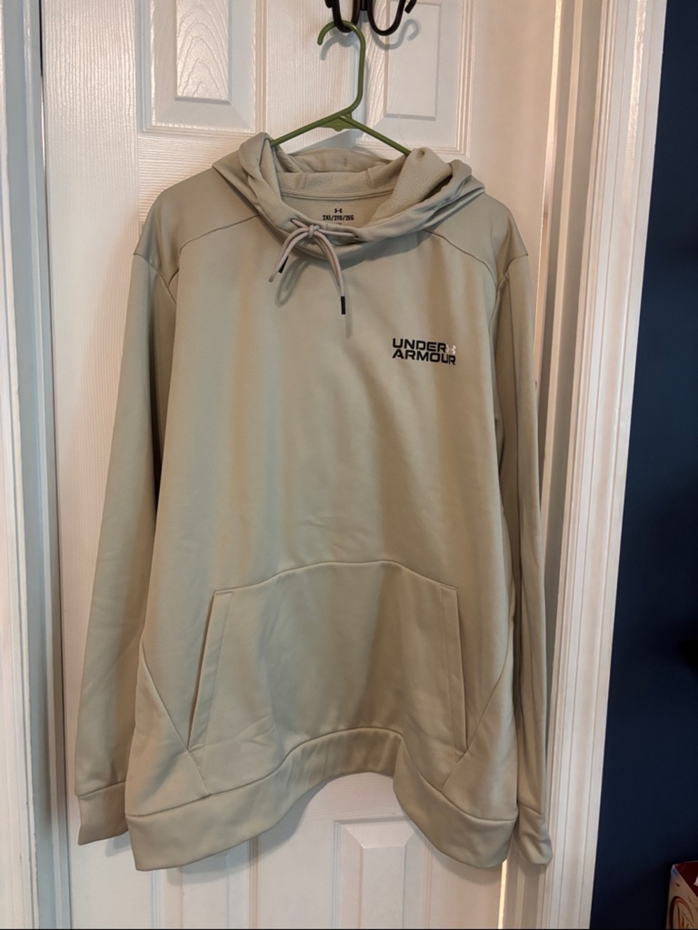 Under Armour Men’s Sandstone Hooded Pullover Sweatshirt